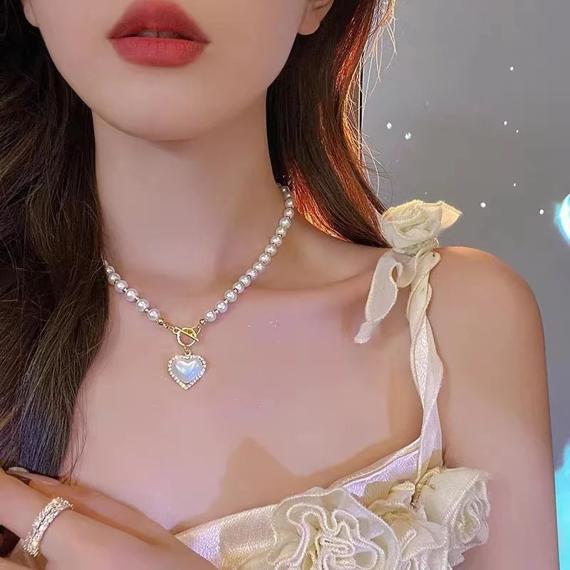 French Short Clavicle Chain New Flower Fairy Light Luxury Minority Design