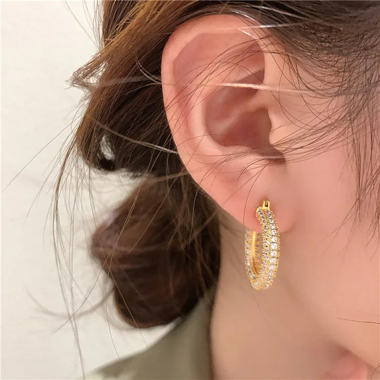 new design fashion jewelry exquisite copper inlaid zircon small hoop earrings simple temperament geometric female daily earrings