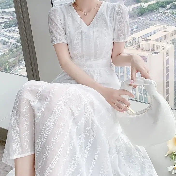 Summer New Pure Cotton V-neck Embroidery Elegant Fashion White Dresses Ladies Short Sleeve Waist Sweet Robe Dress Female Vestido