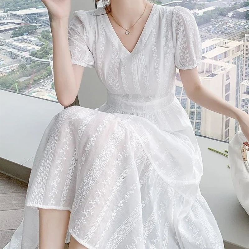 Summer New Pure Cotton V-neck Embroidery Elegant Fashion White Dresses Ladies Short Sleeve Waist Sweet Robe Dress Female Vestido