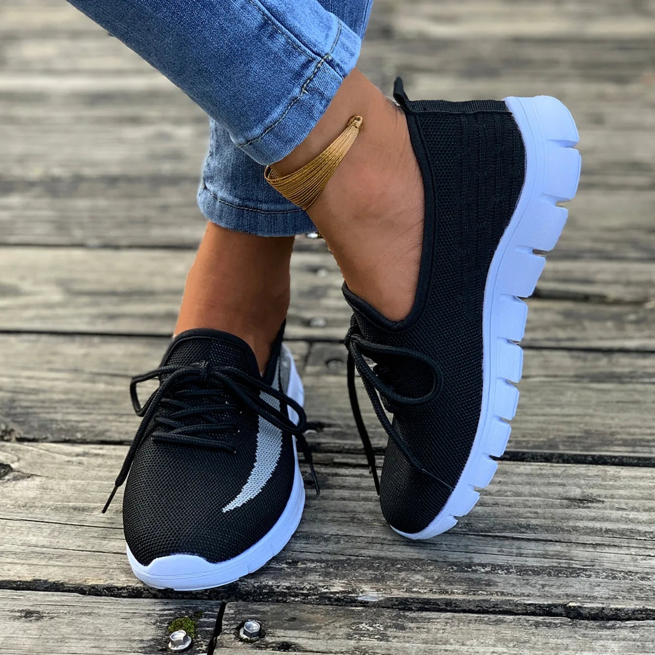 Women Casual Shoes New Fashion Comfortable Breathable Mesh Sneakers Women Lightweight Slip on Couples Casual Shoes for Women