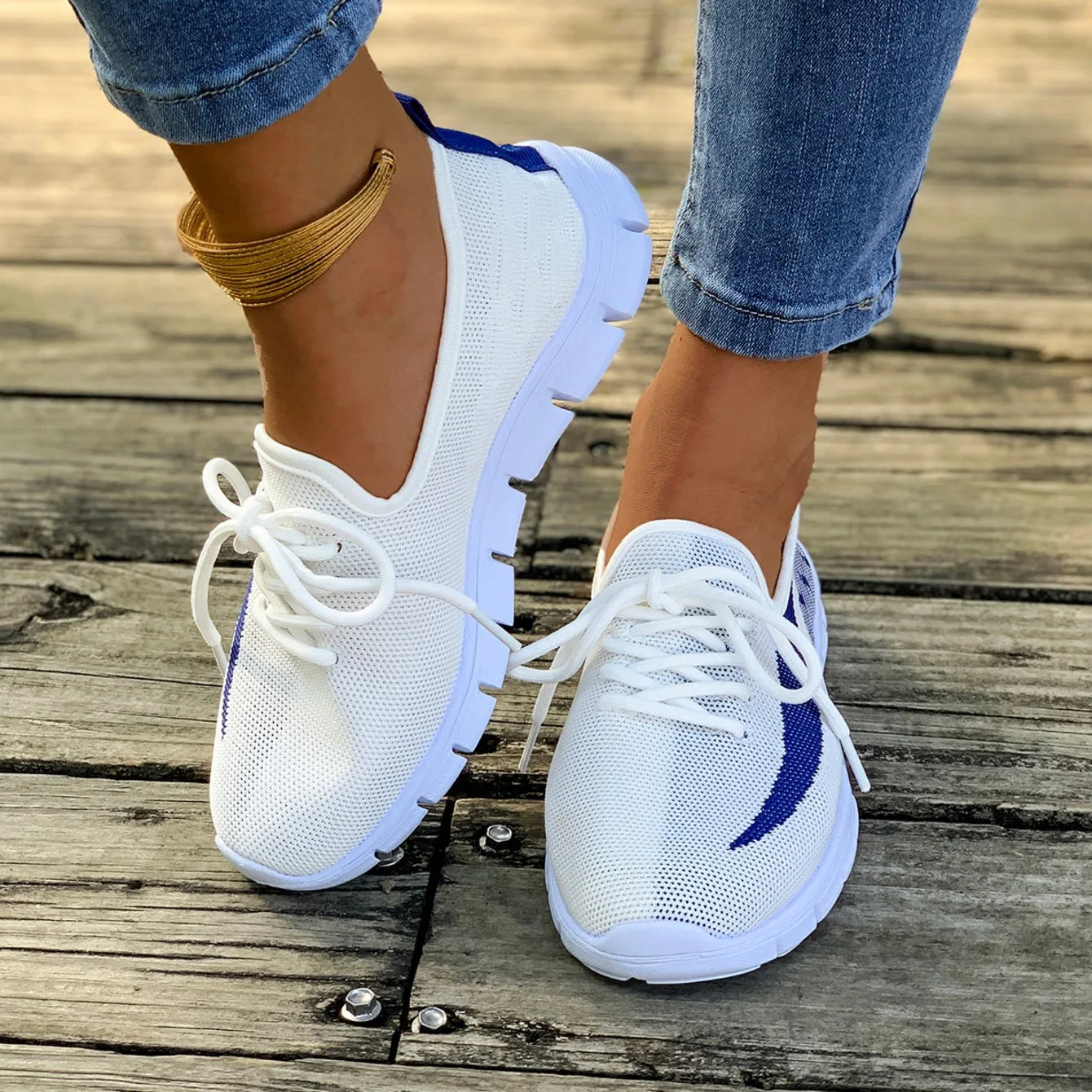 Women Casual Shoes New Fashion Comfortable Breathable Mesh Sneakers Women Lightweight Slip on Couples Casual Shoes for Women