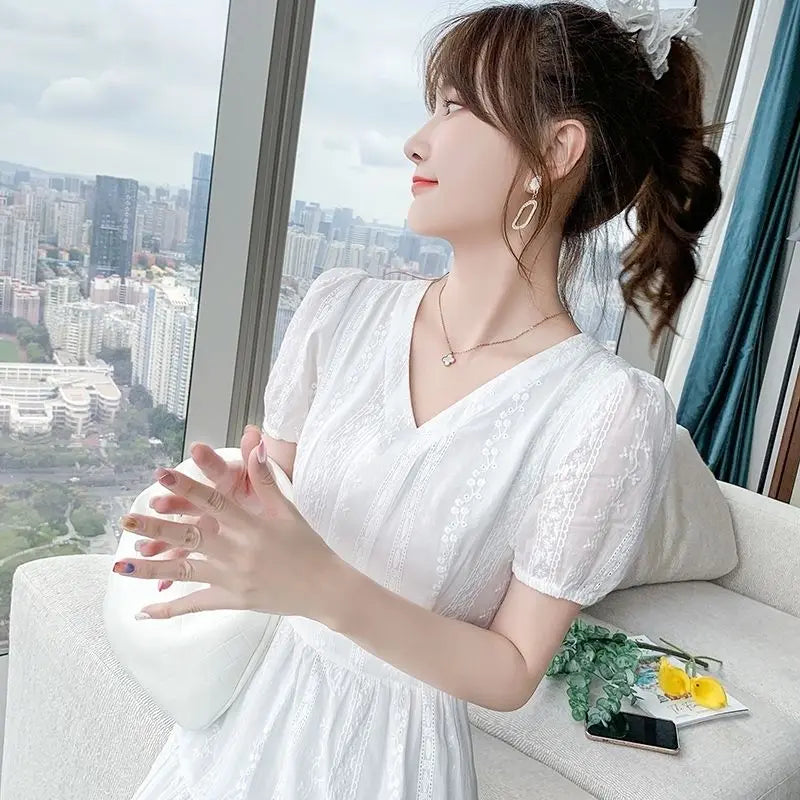 Summer New Pure Cotton V-neck Embroidery Elegant Fashion White Dresses Ladies Short Sleeve Waist Sweet Robe Dress Female Vestido