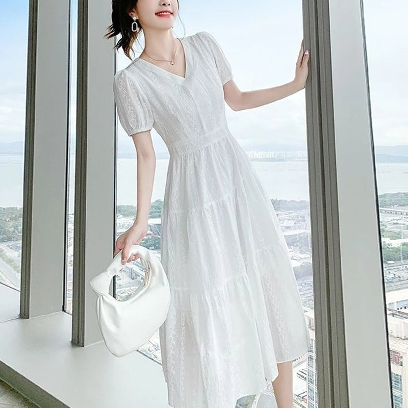 Summer New Pure Cotton V-neck Embroidery Elegant Fashion White Dresses Ladies Short Sleeve Waist Sweet Robe Dress Female Vestido