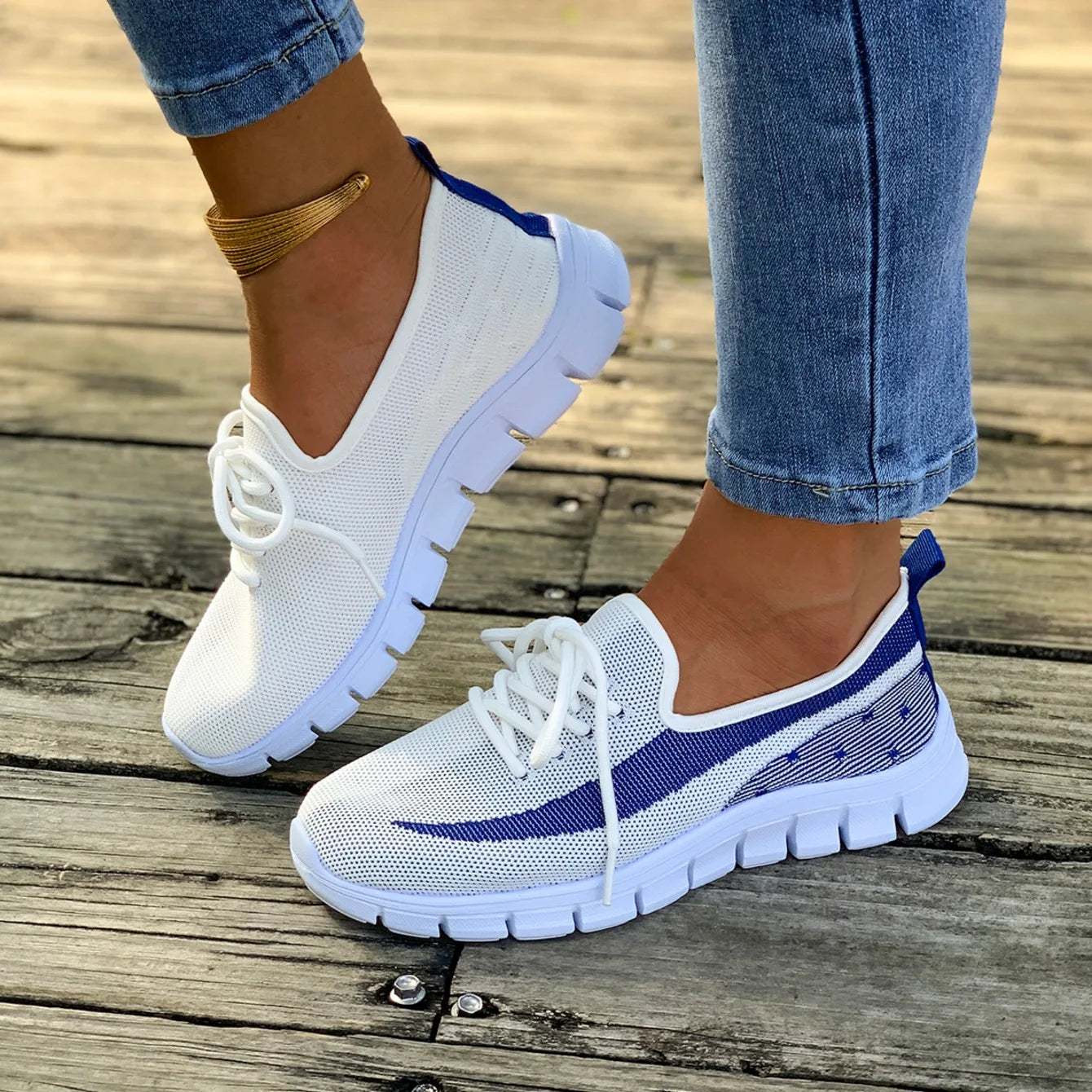 Women Casual Shoes New Fashion Comfortable Breathable Mesh Sneakers Women Lightweight Slip on Couples Casual Shoes for Women