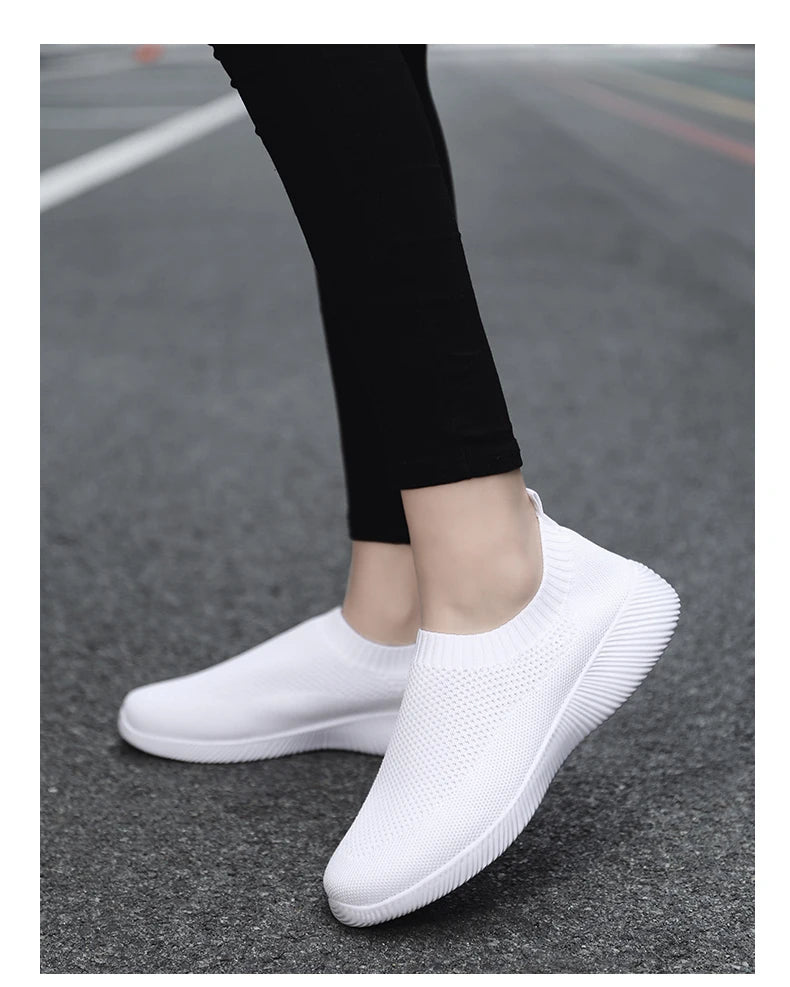 Women's Walking Shoes Wide Toe Box Knitted Slip-on Shoes for Women Comfortable and Soft Casual Work Loafer Shoes