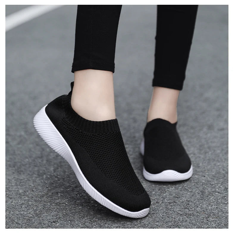 Women's Walking Shoes Wide Toe Box Knitted Slip-on Shoes for Women Comfortable and Soft Casual Work Loafer Shoes